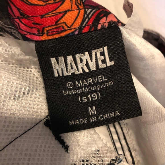 Marvel mens swim trunks medium size - Picture 3 of 3